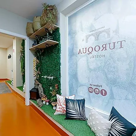 Turoqua Hotel